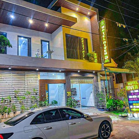 River Hotel 5 ลองซเวียน ภายนอก รูปภาพ